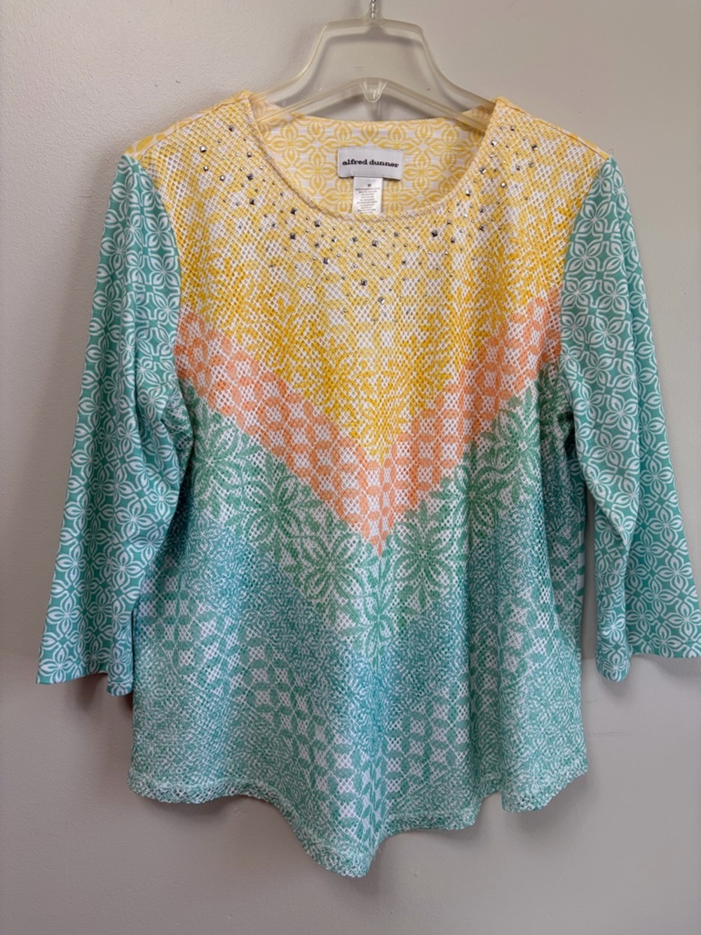 Alfred‎ Dunner Spring Lake Collection 3/4 Sleeve Chevron mesh Top Size Medium